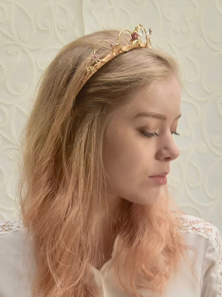 Derby & Power Ethereal Headpiece | 4 Day Hire